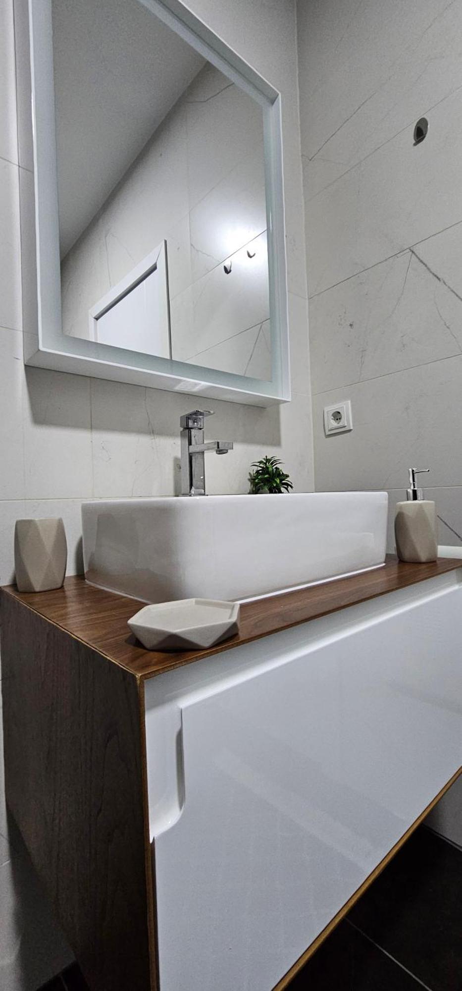 Cozy Apartment - 2 Bedrooms In The Best City Area. Ferizaj Buitenkant foto