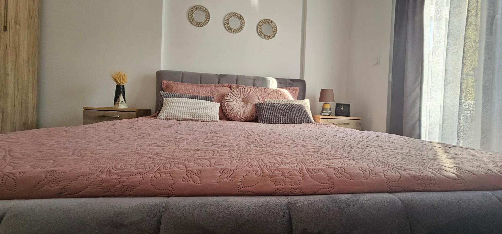 Cozy Apartment - 2 Bedrooms In The Best City Area. Ferizaj Buitenkant foto