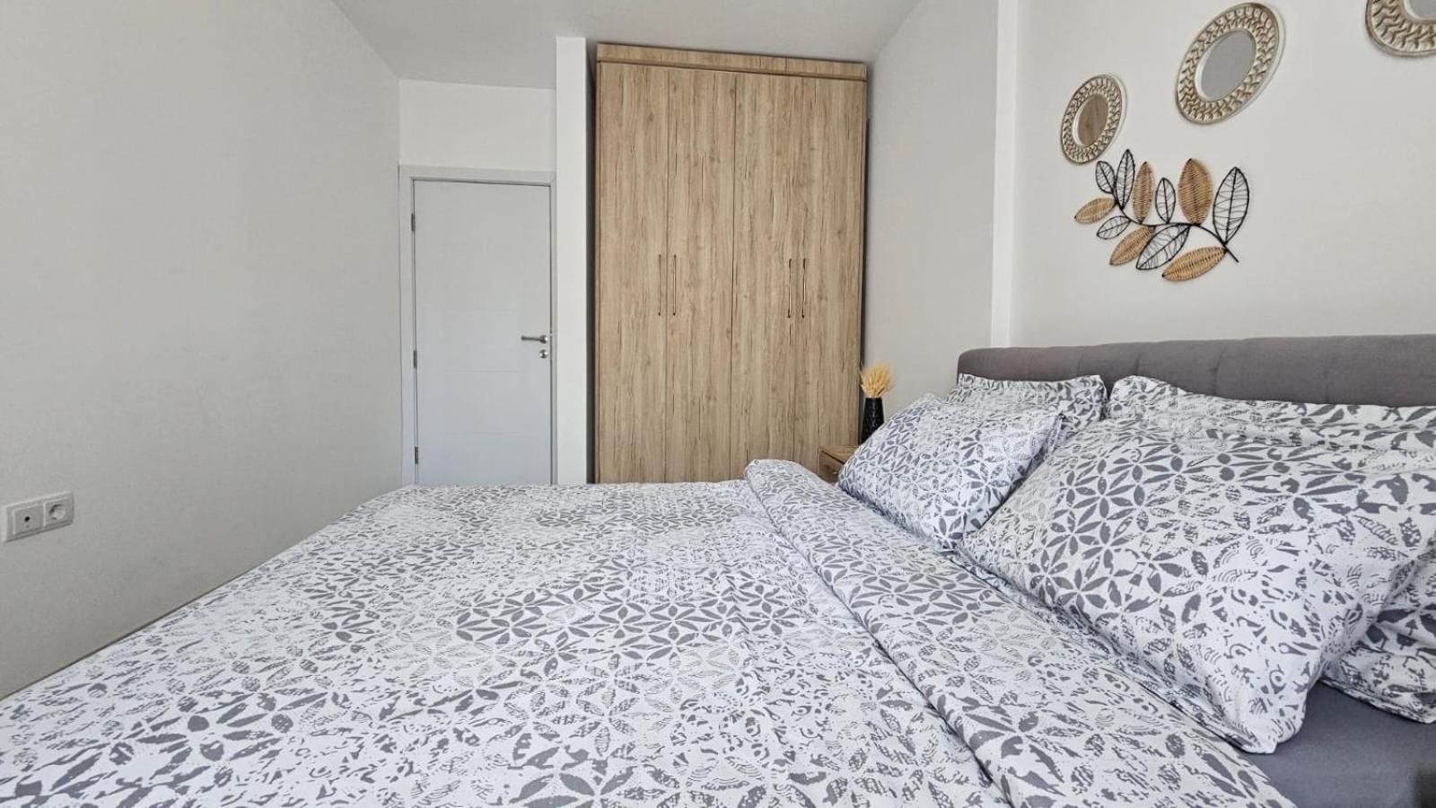 Cozy Apartment - 2 Bedrooms In The Best City Area. Ferizaj Buitenkant foto